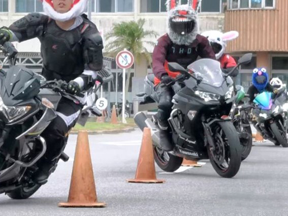 二輪免許がなくても参加可能な バイクde女子会 沖縄レポート バイク女子部 通信