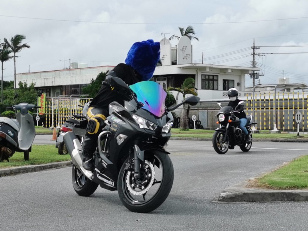 二輪免許がなくても参加可能な バイクde女子会 沖縄レポート バイク女子部 通信